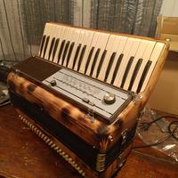  Fisarmonica/ Radio Mivar