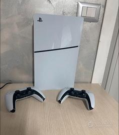 Playstation 5 slim no disk + 2 controllers