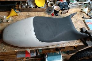 sella Ducati Monster 