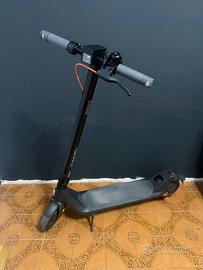 Xiaomi Mi Electric Scooter