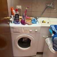 LAVATRICE E SPECCHIO DOPPIO SERVIZIO