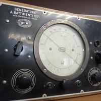 strumento antico da elettricista generatore