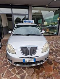 Lancia Ypsilon 1.2 Versus PER NEOPATENTATI
