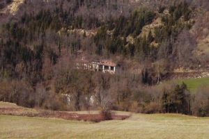 Privacy assoluta e volumi infiniti: la tela bianca