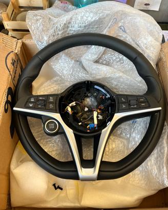 Volante alfa giulia - full , perfetto stato