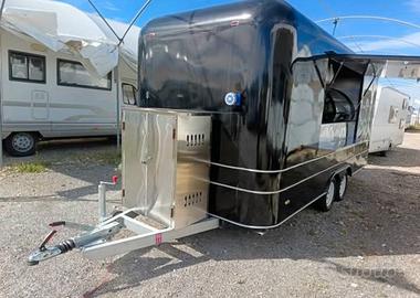 FOOD TRUCK NUOVO – MAI UTILIZZATO – ATTREZZATO 
