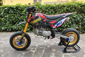 Pit bike