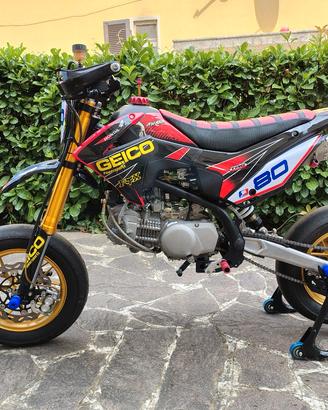 Pit bike