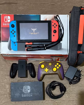 Nintendo Switch V2 + MicroSD 128 GB