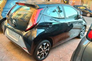 Toyota Aygo 1.0 VVT-i 69 CV 5 porte x-business MMT