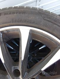 cerchi  e gomme r17