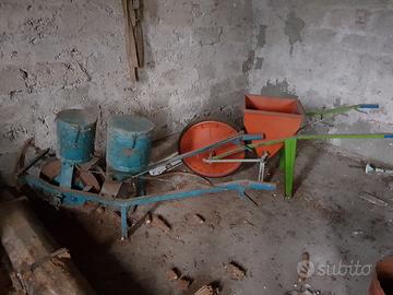 Seminatrice manuale a spinta - Spandiconcime
