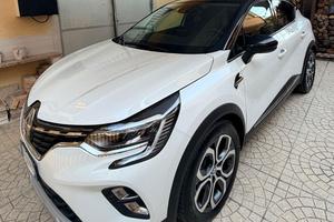 Renault Captur FullHybrid 145CV Intens in garanzia