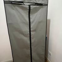 Armadio tnt in ordine