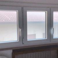 Infissi PVC – finestra 3 ante + porta finestra