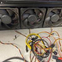 Materiale informatico mining rig