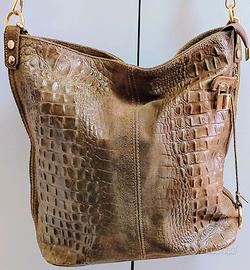Borsa da donna vera pelle color marrone firmata.