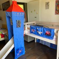 Letto rialzato con scivolo