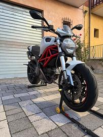 Ducati Monster 796 2010