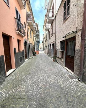 Casa indipendente di 189 m² con più di 5 locali e 