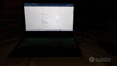 Laptop gaming 15.6 Aftershock + base raffreddament
