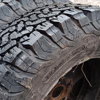 gomme+cerchi 215/70R16 