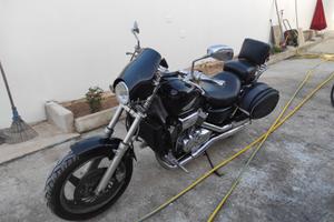 Honda vf750c