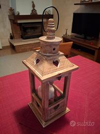 lampada in legno 
