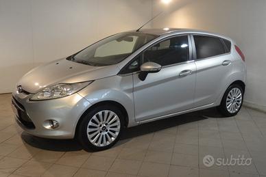 FORD Fiesta 1.4 5 porte Bz.- GPL Titanium