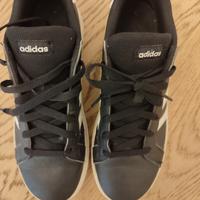 scarpe Adidas pelle nera 