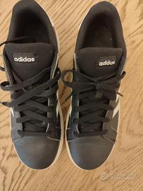 scarpe Adidas pelle nera 