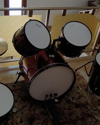 Batteria marca STAGG.