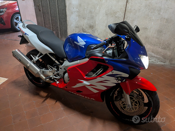 Honda cbr 600f