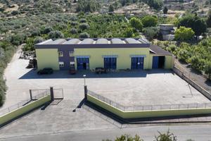 Capannone a Giarratana (RG)