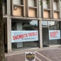 MONFALCONE centralissimo negozio su due livelli