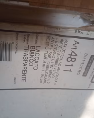Box doccia  con piatto doccia