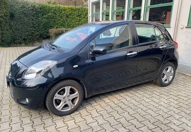 TOYOTA Yaris 1.3 5 porte Neopatentati