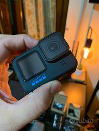 Gopro Hero 11 con Accessori