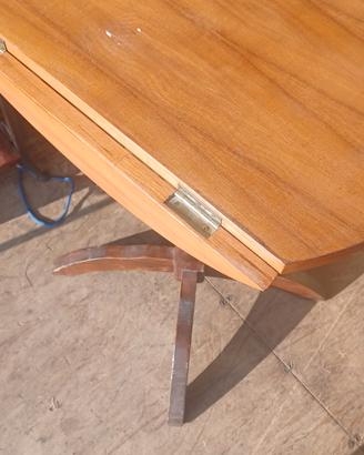 tavolinetto da buffet 