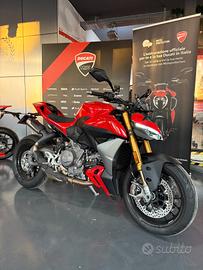 Ducati Streetfighter V2 S