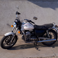 Moto Guzzi V35 anno 1982 con 22.000 km