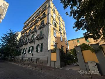 2 LOCALI A NAPOLI