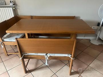 Tavolo  e panche in legno