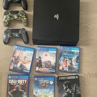 Ps4 pro con 3 controller + 6 giochi