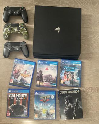Ps4 pro con 3 controller + 6 giochi