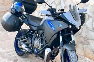 Moto Yamaha TRACER 7