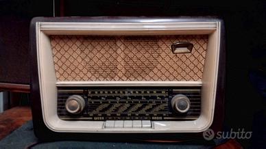 Radio a valvole epoca Wega mod. 819