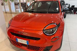 FIAT 600 1.2 BENZINA AUTOMATICA 110CV LA PRIMA KM0