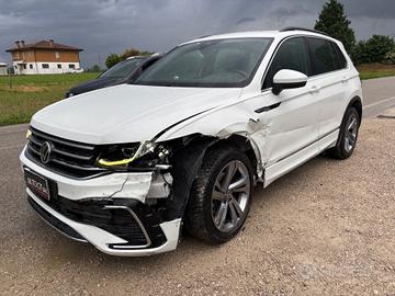 Volkswagen Tiguan 2.0 TDI 150 CV SCR DSG R-Line