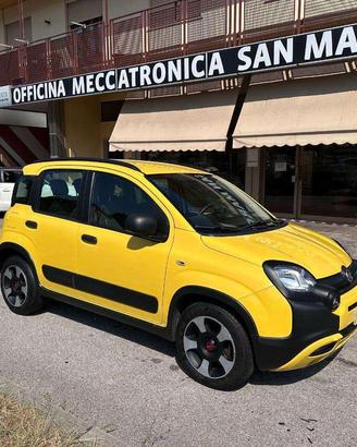 Fiat Panda 1.0 firefly hybrid City Cross s&s 70cv